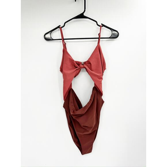 Veronica Beard Aniston Two Tone Twist Front Cut Out Rose One Piece Swimsuit XL - Picture 3 of 6